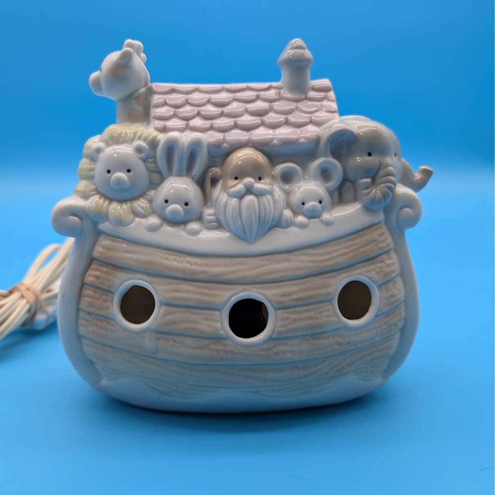 Vintage 80s Precious Moments Noah's Ark Ceramic Night Light Lamp ENESCO
